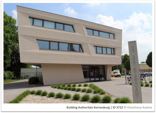 Passive House office for Building Authorities Korneuburg
